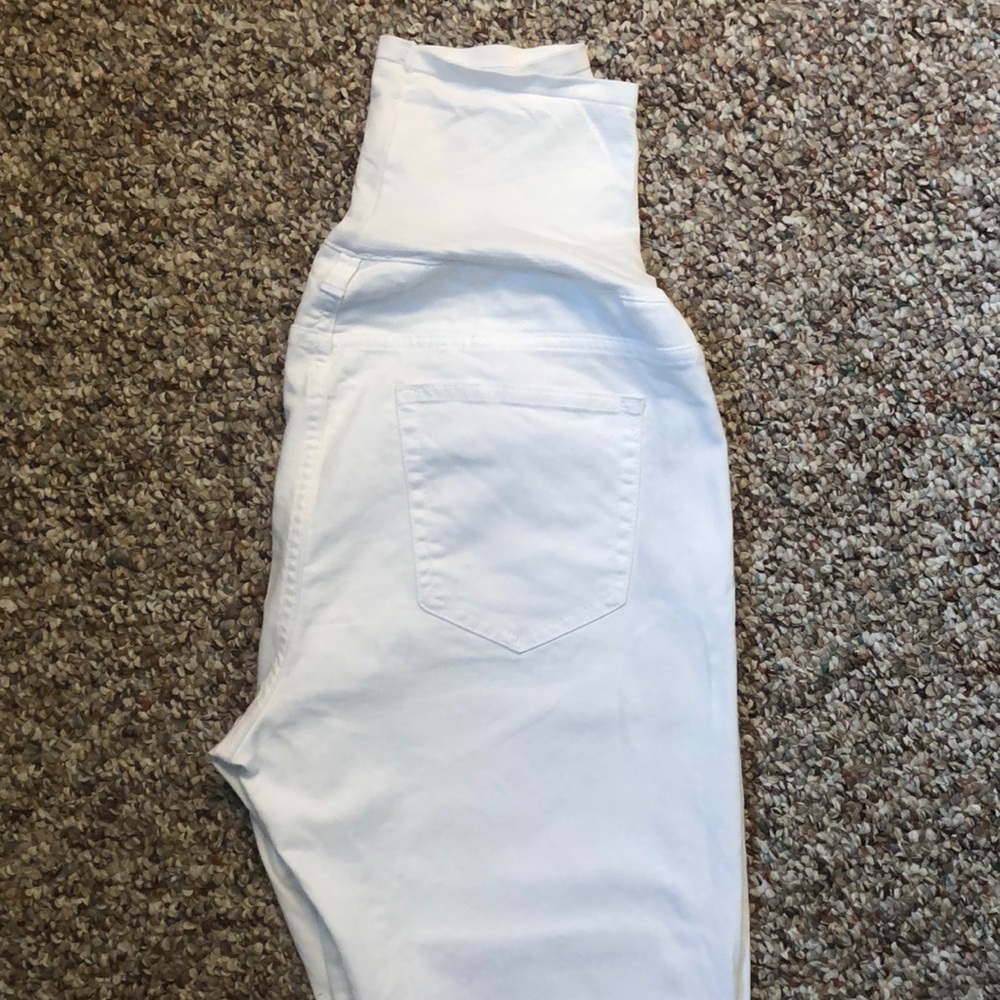 Gap Maternity Size 30r White Cuffed Cropped Jeans